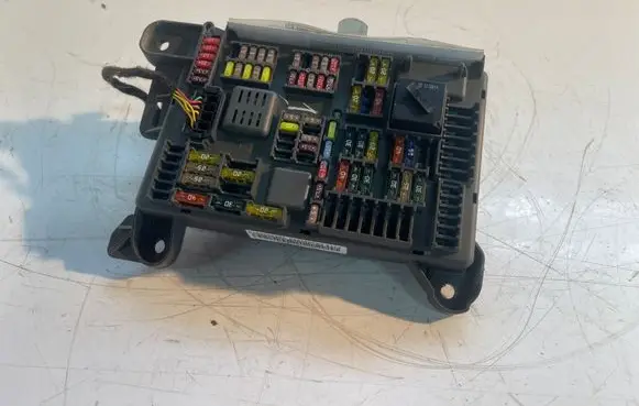 BMW X6 E71 Fuse module 693168703