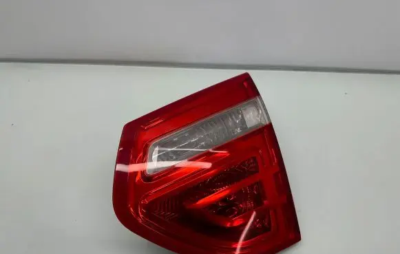 Citroen C4 I Picasso Tailgate rear/tail lights