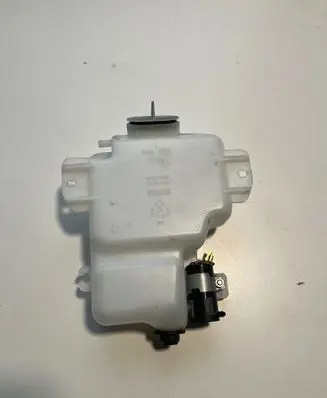 Mitsubishi Pajero Windshield washer fluid reservoir/tank 060351507