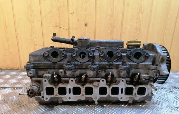 Opel Astra H Engine head Z17DTH
