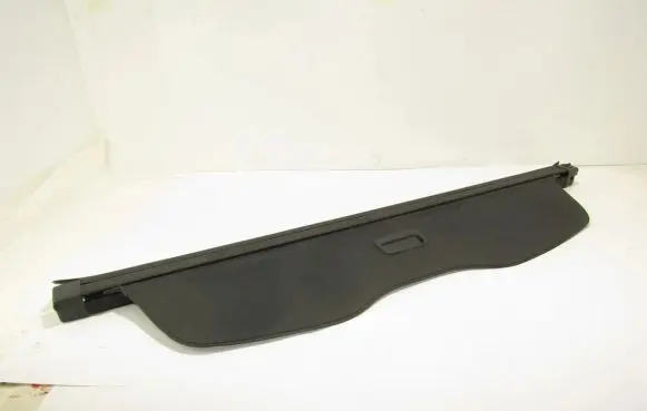 Volkswagen Touareg I Trunk separation 7L6867773K