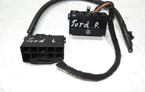 Ford Mondeo Mk III Sensor 1S7T-14A541-AC