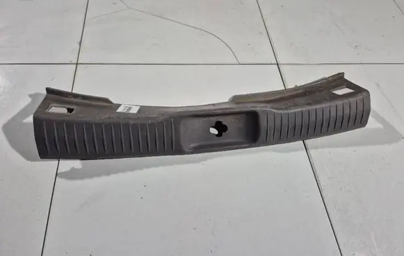 Nissan Almera Tino Other trunk/boot trim element 84992BU000