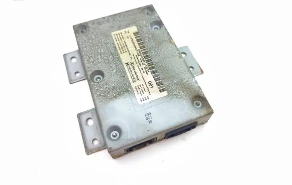 Mercedes-Benz E W212 Head unit multimedia control A2049000300 90821X095113983 A1718270345