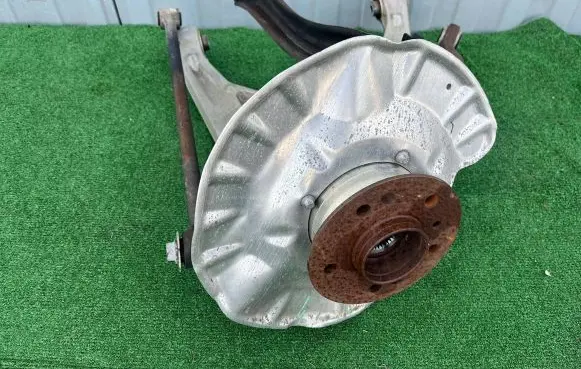 Mercedes-Benz GLS X166 Rear wheel hub A16663570205