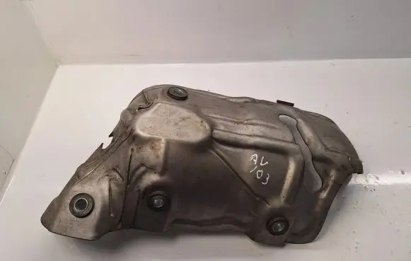 Toyota Avensis T250 Heat shield in engine bay 2558626010