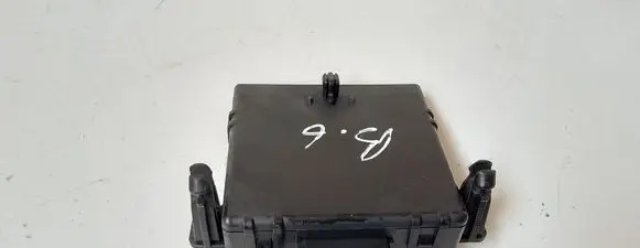 Volkswagen PASSAT B7 Gateway control module 3C0907530C