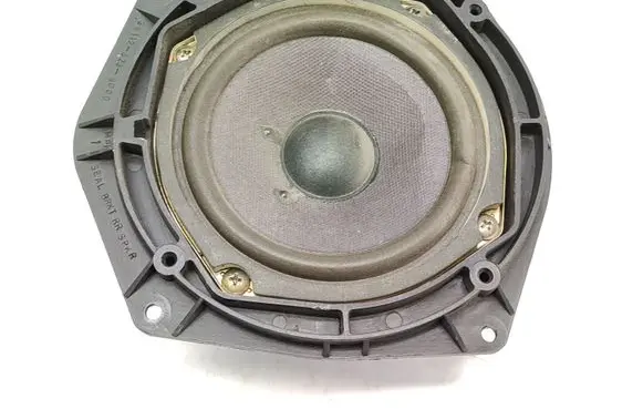 Honda Legend III KA9 Rear door speaker