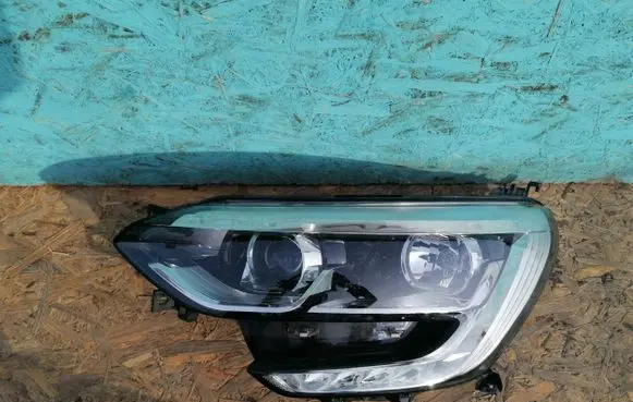 Renault Megane IV Headlight/headlamp