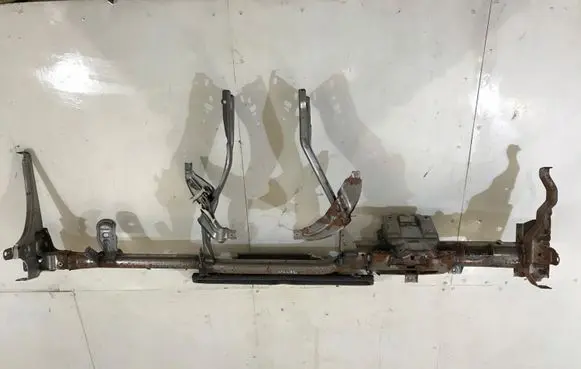Volkswagen Jetta V Dashboard cross member/frame bar 22222222222 |000000000046576