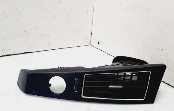 Hyundai ix 55 Dash center air vent grill 974103J000