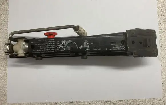 BMW 3 E46 Lift Jack 1095405