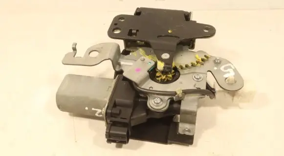 Mazda 6 Tailgate/trunk/boot lock/catch/latch ED450608