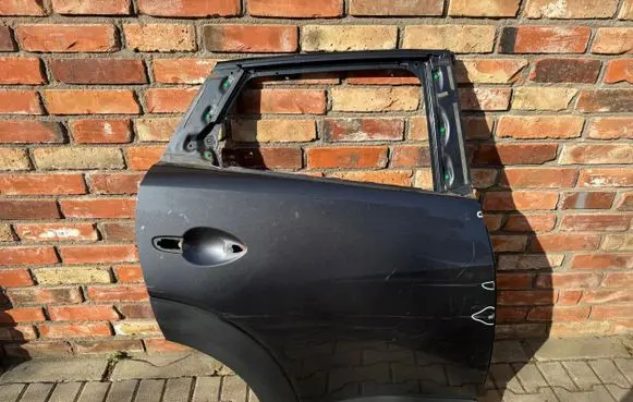 Mazda CX-3 Rear door