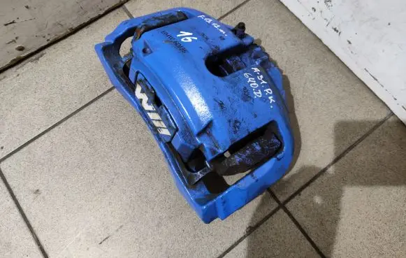 BMW 6 F12 F13 Front brake caliper 6036 939