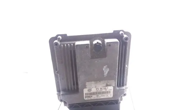 Volkswagen Touareg I Engine control unit/module 070906016F 0281011258