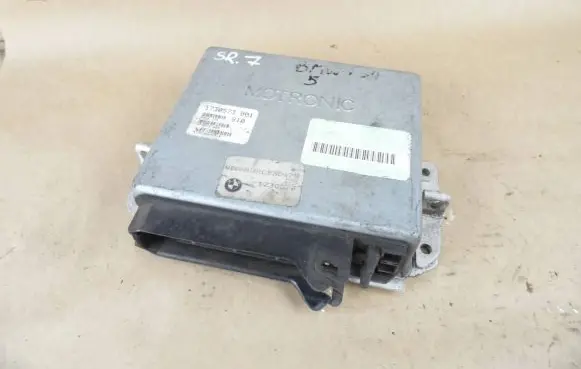BMW 5 E34 Engine control unit/module 1730573 0261200172