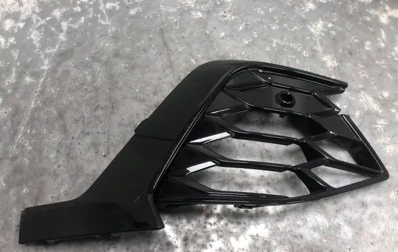 Volkswagen Golf VIII Front bumper lower grill 5H0853666AA-BILI 5H0853666AA