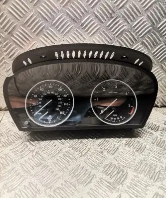 BMW X5 E70 Speedometer (instrument cluster) a2c53371723