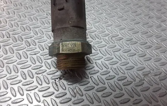 Audi A3 S3 8L Coolant temperature sensor 1J0959481