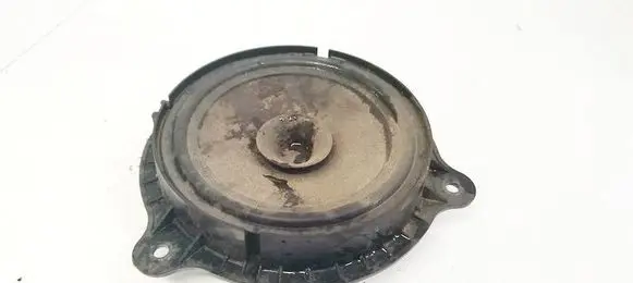 Nissan Juke I F15 Front door speaker