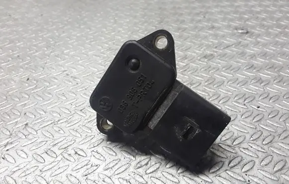 Volkswagen Golf IV Air pressure sensor 036906051