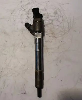 Jeep Grand Cherokee Fuel injector 0445110523