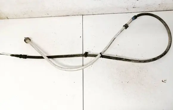 Handbrake/parking brake wiring cable