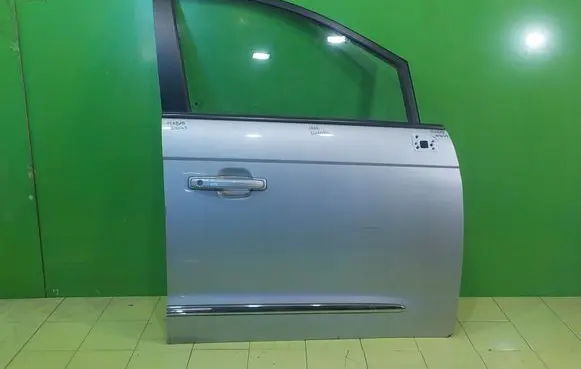 SsangYong Rodius Front door PRZOD PRAWE