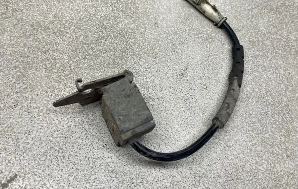 Opel Insignia A Sensor 13310290