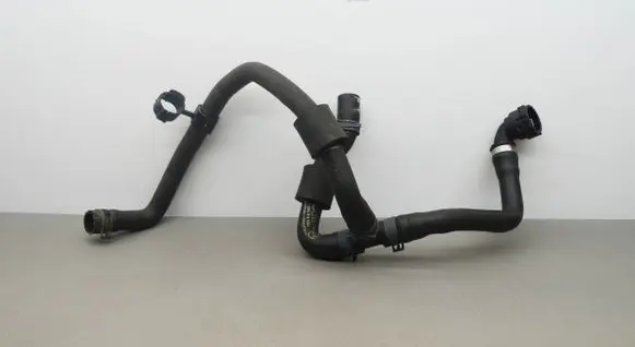 Audi Q5 SQ5 Engine coolant pipe/hose 8R0819332J
