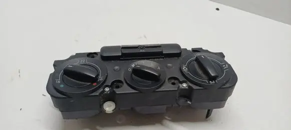 Volkswagen Touran I Climate control unit 1K0820047