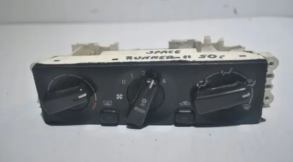 Mitsubishi Space Star Climate control unit MR262492