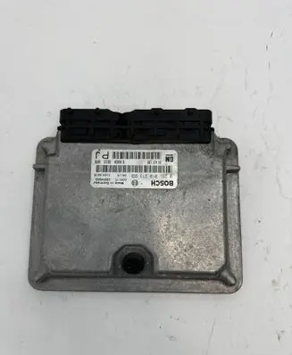 Opel Omega B2 Engine control unit/module 0281010273 24417198