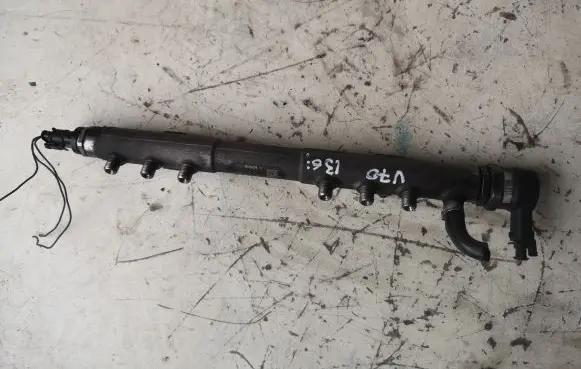 Volvo V70 Fuel main line pipe 0445215023