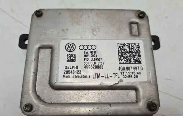 Skoda Octavia Mk3 (5E) Headlight ballast module Xenon 4G0907697D