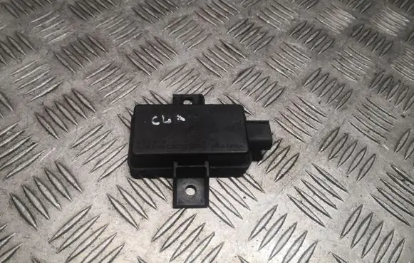 Mercedes-Benz CLA C117 X117 W117 Tire pressure control unit 0009008402 A0009008402