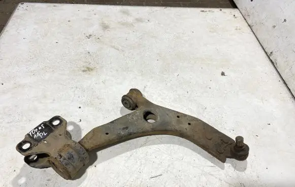 Ford Focus Front lower control arm/wishbone 