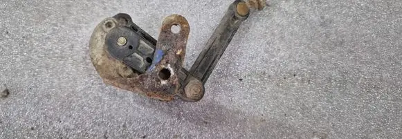 BMW X5 E53 Front height sensor lever 1093700
