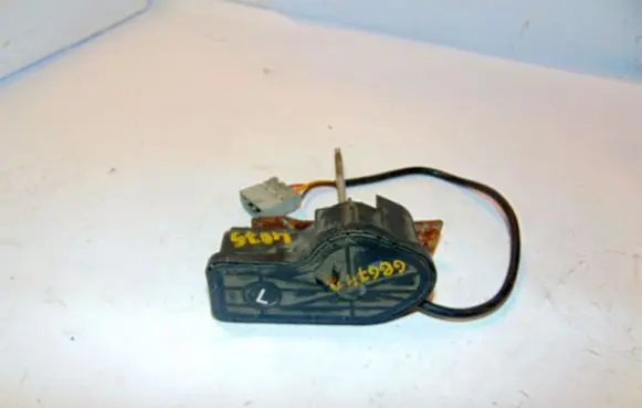 Volvo 850 Headlight wiper motor 6817043 9178889