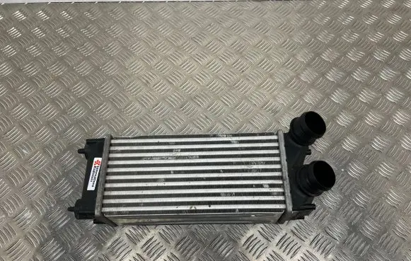 Peugeot 3008 I Intercooler radiator