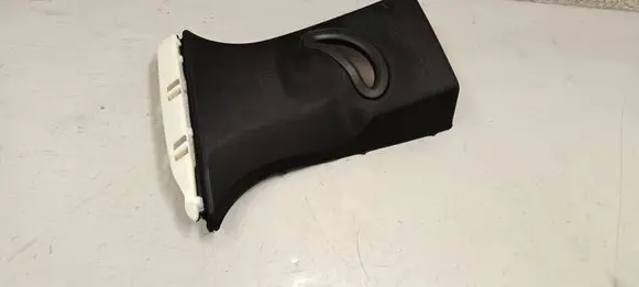 (B) pillar trim (bottom)