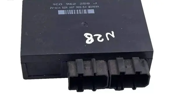 Volkswagen Golf IV Engine control unit/module 1C0962258J