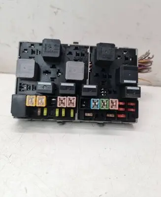 Ford Transit Fuse module 211220100256