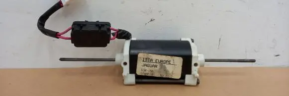 Jaguar XK8 - XKR Seat adjustment motor 6301585709510