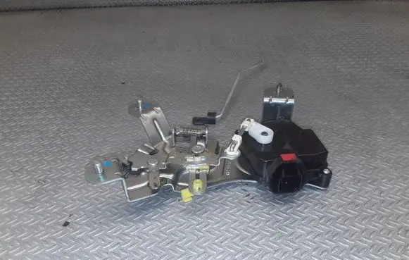 KIA Carnival Central locking motor 