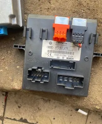 Audi A6 S6 C6 4F Comfort/convenience module 4F0907279 4F0910279