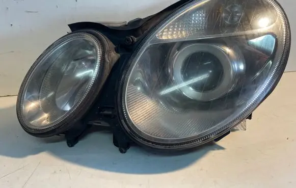 Mercedes-Benz E W211 Headlight/headlamp