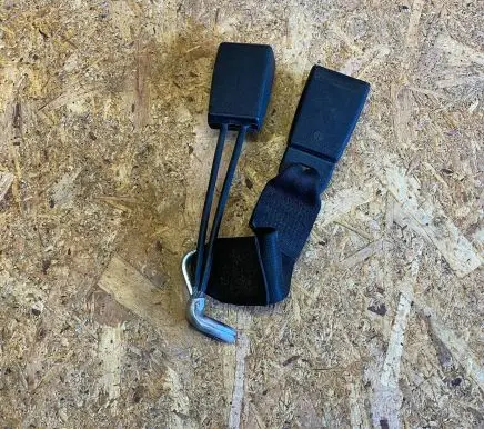 Mercedes-Benz S W140 Middle seatbelt buckle (rear) 1408600269