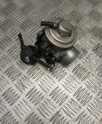 Skoda Fabia Mk1 (6Y) EGR valve 038129637